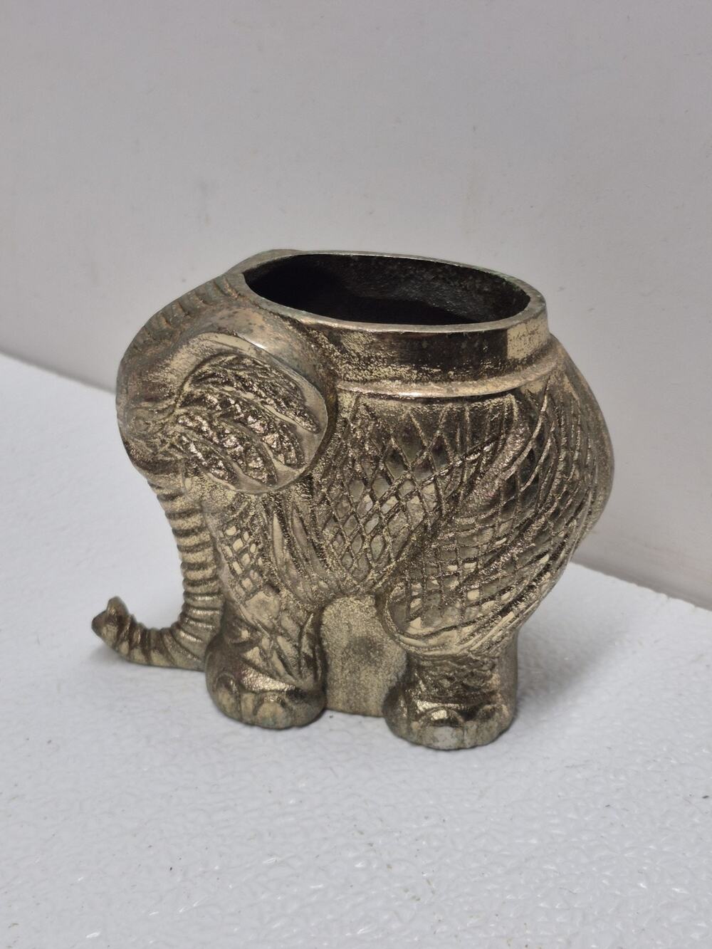 Vtg Mid Century Small Metal Elephant Planter Or Incense Burner 4” Tall